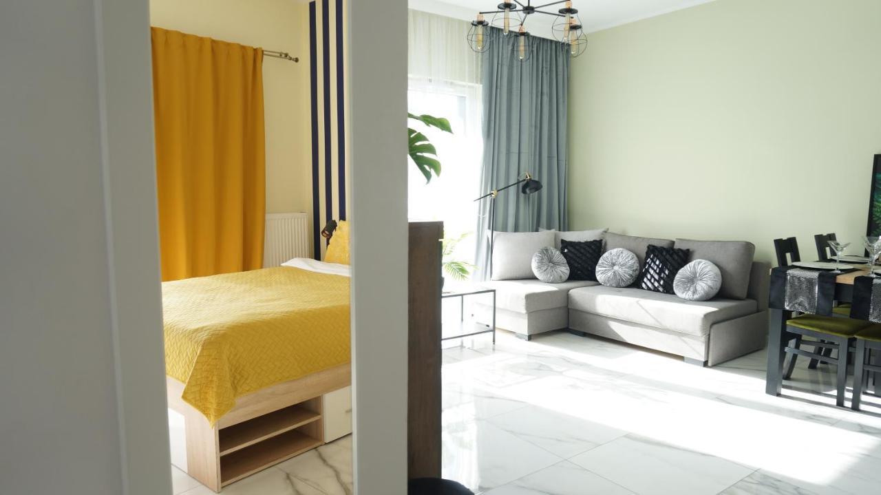 Prymasa Tysiaclecia 83A Separate Bedroom Free Garage By Perfect Apart 634 Warsaw Exterior photo